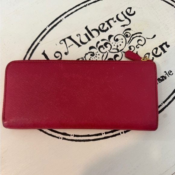 Prada Saffiano Women's Pink Leather Zip Wallet EUC Authentic - Picture 2 of 10